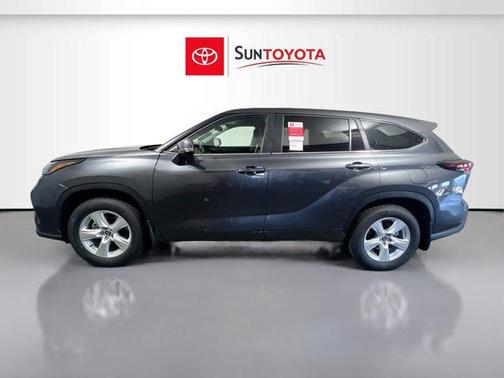 2025 Toyota Highlander LE