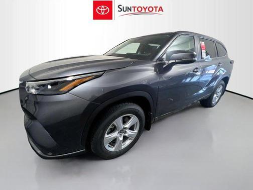 2025 Toyota Highlander LE
