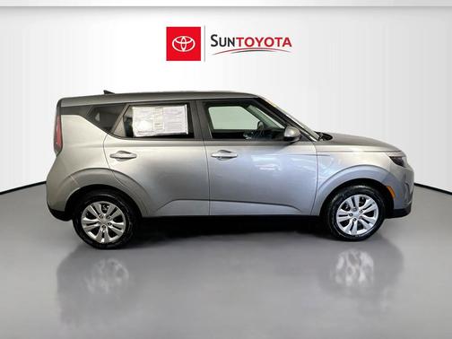 Steel Gray 2024 Kia Soul LX
