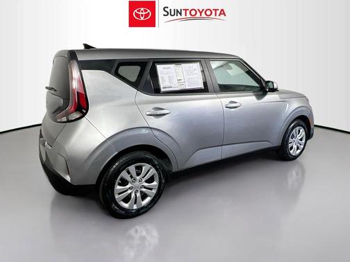 Steel Gray 2024 Kia Soul LX