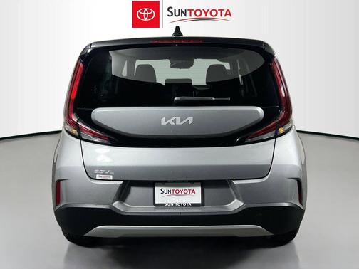 Steel Gray 2024 Kia Soul LX