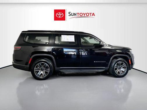 2022 Jeep Wagoneer Series III 4x2