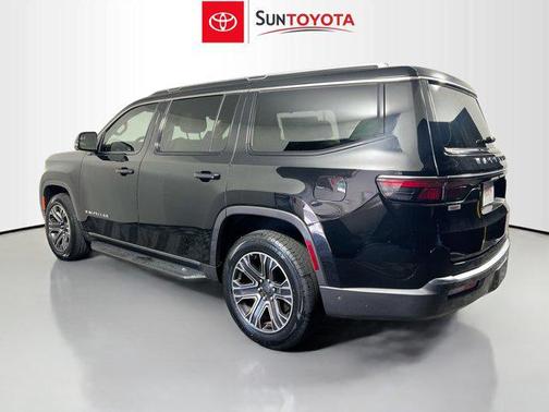 2022 Jeep Wagoneer Series III 4x2