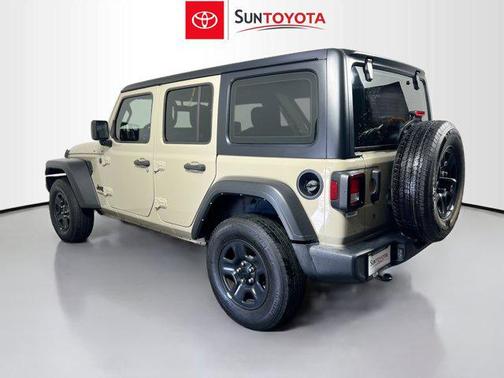 2022 Jeep Wrangler Unlimited Sport