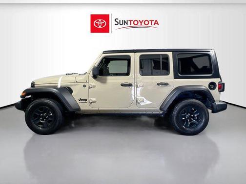 2022 Jeep Wrangler Unlimited Sport