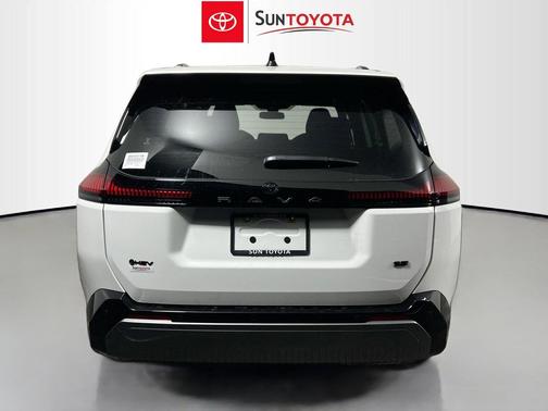 Ice Cap 2026 Toyota RAV4 SE