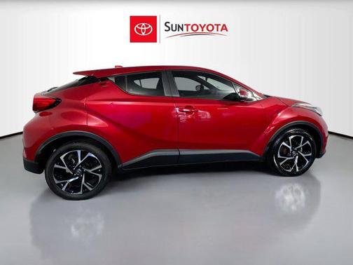 2021 Toyota C-HR XLE