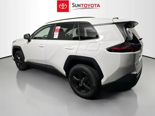 Ice Cap 2026 Toyota RAV4 LE