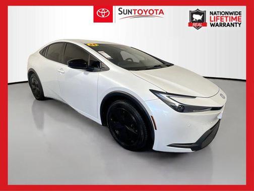 2024 Toyota Prius LE