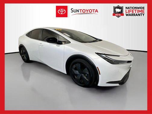 2024 Toyota Prius LE