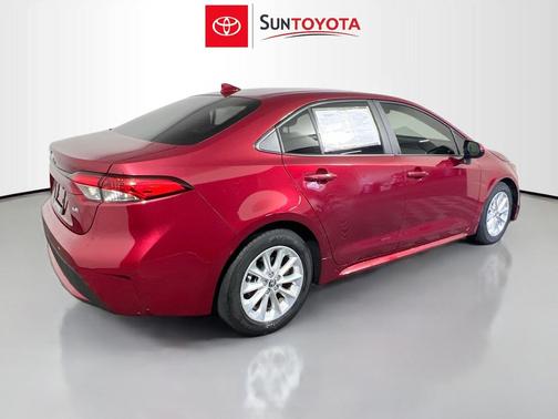 Ruby Flare Pearl 2022 Toyota Corolla LE