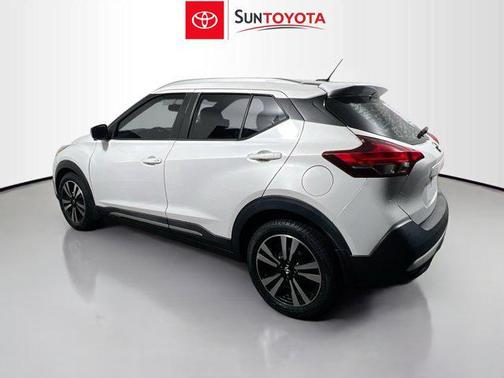 2019 Nissan Kicks SR