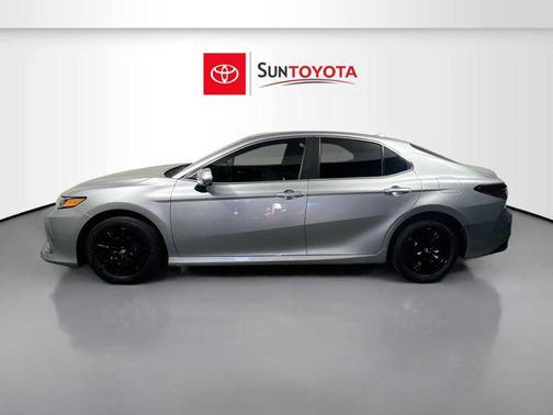 2024 Toyota Camry Hybrid SE