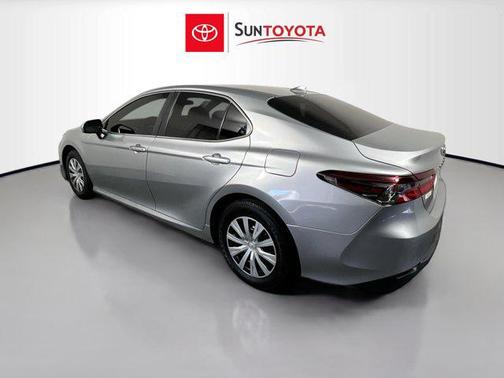 2024 Toyota Camry Hybrid SE