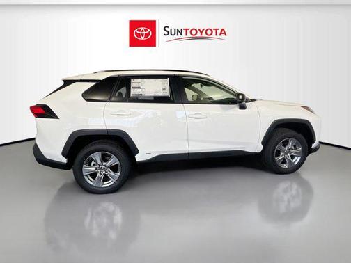 2025 Toyota RAV4 Hybrid LE