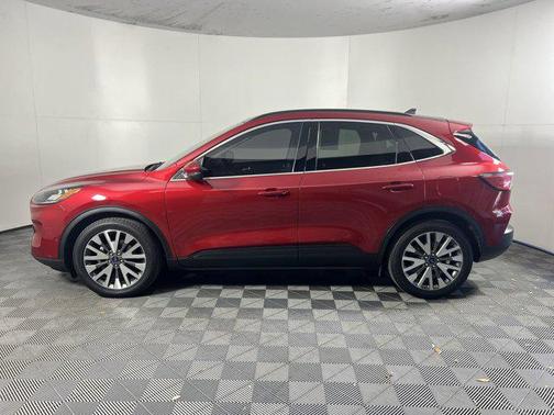 2020 Ford Escape Titanium