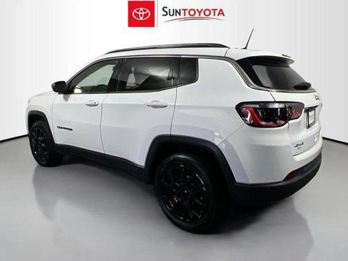 2022 Jeep Compass Latitude Lux