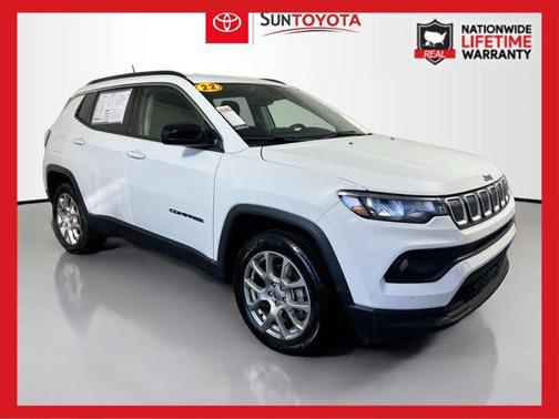 2022 Jeep Compass Latitude Lux