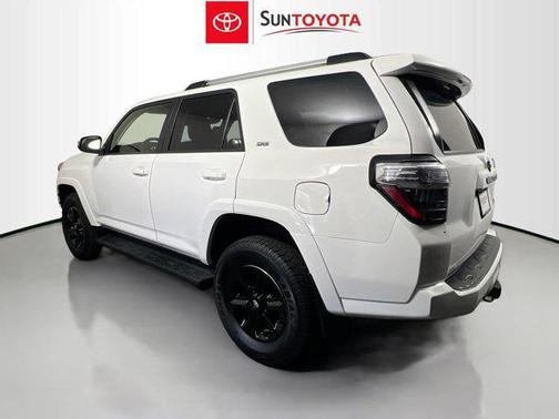 Ice Cap 2024 Toyota 4Runner SR5 Premium