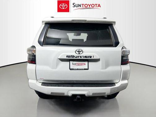 Ice Cap 2024 Toyota 4Runner SR5 Premium