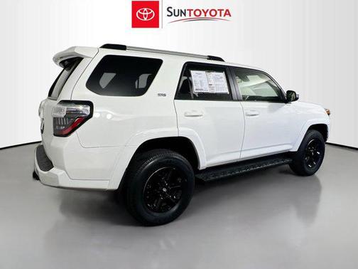 Ice Cap 2024 Toyota 4Runner SR5 Premium