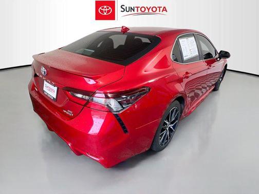 2022 Toyota Camry SE