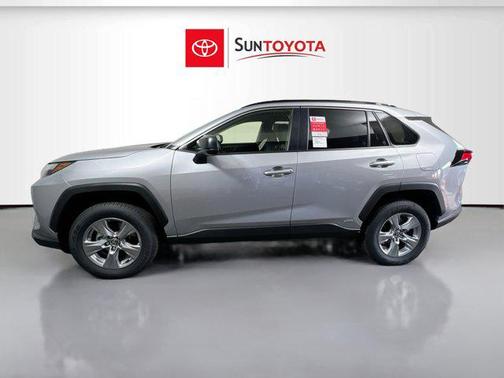 2025 Toyota RAV4 Hybrid SE