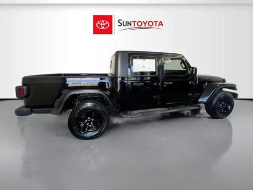 2021 Jeep Gladiator Sport S