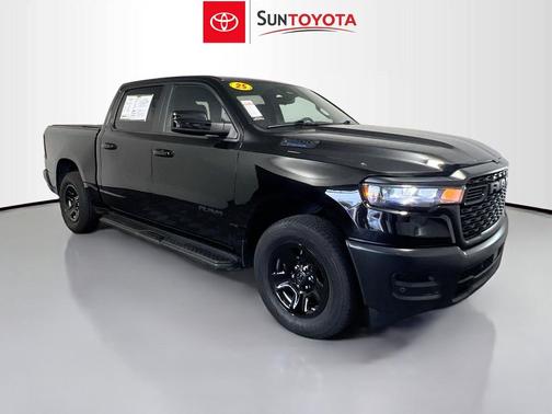 Diamond Black Crystal Pearlcoat 2025 RAM 1500 Tradesman