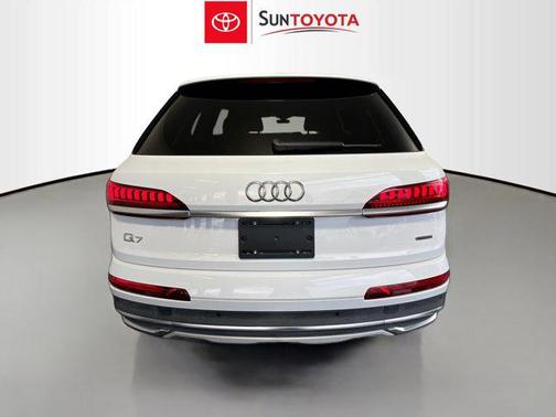 2020 Audi Q7 55 Premium