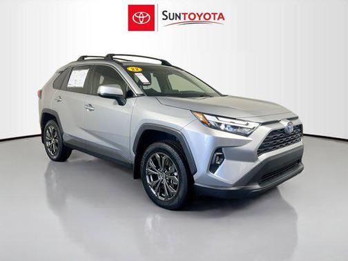 2022 Toyota RAV4 Hybrid XLE Premium