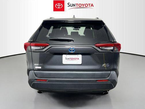 2021 Toyota RAV4 Hybrid XLE Premium
