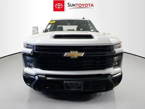 Summit White 2025 Chevrolet Silverado 2500 WT