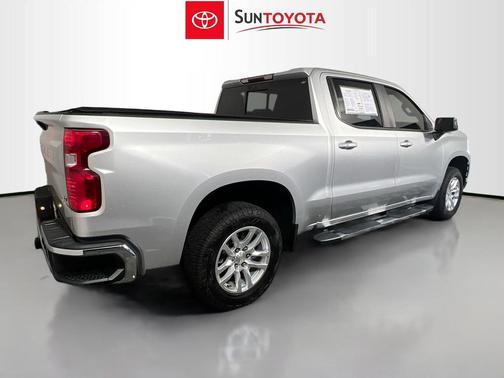 Silver Ice Metallic 2019 Chevrolet Silverado 1500 LT