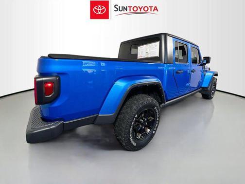2021 Jeep Gladiator Willys