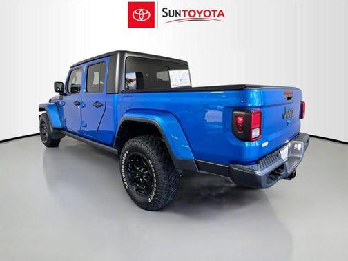 2021 Jeep Gladiator Willys