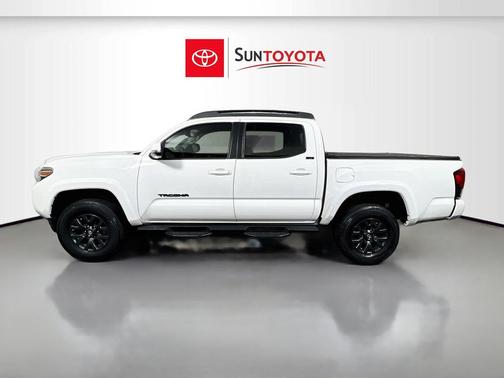 Ice Cap 2023 Toyota Tacoma SR5