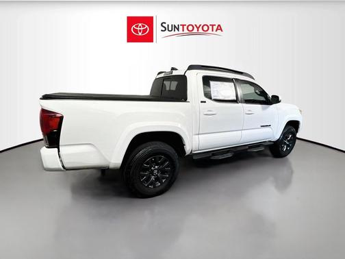 Ice Cap 2023 Toyota Tacoma SR5