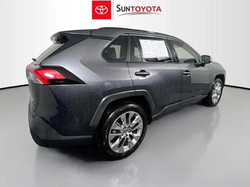 2020 Toyota RAV4 XLE Premium