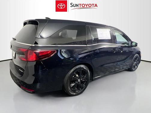 Crystal Black Pearl 2024 Honda Odyssey Sport
