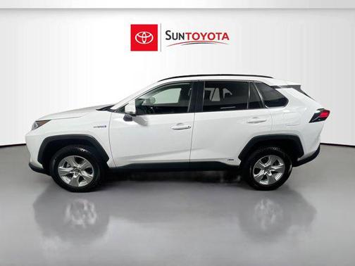 2021 Toyota RAV4 Hybrid XLE