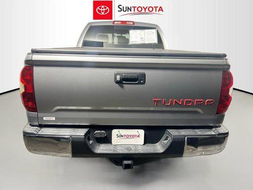 2017 Toyota Tundra SR5