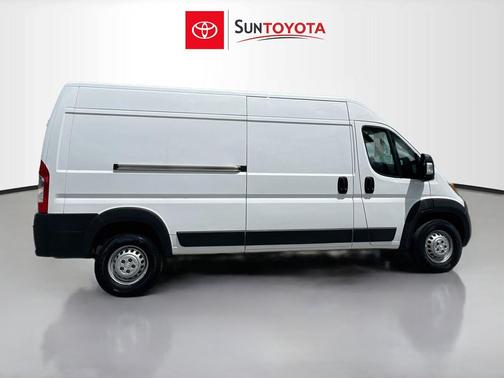 Bright White Clearcoat 2024 RAM ProMaster 2500 Tradesman