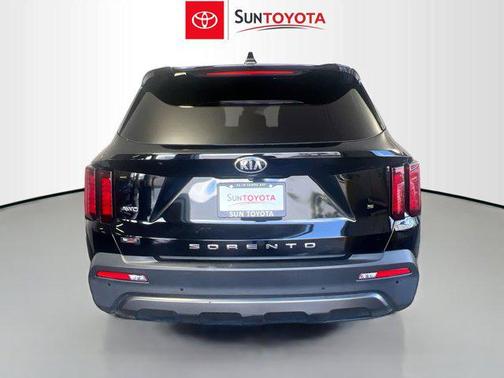 2021 Kia Sorento S