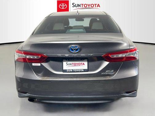 2018 Toyota Camry Hybrid XLE