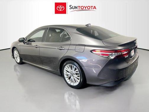 2018 Toyota Camry Hybrid XLE