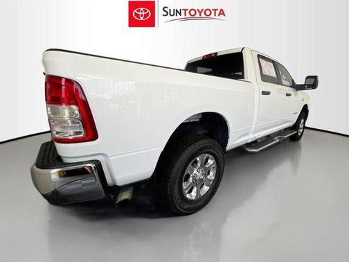 2023 RAM 2500 Big Horn Crew Cab 4x4 6'4' Box