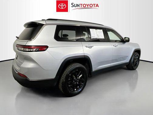 2023 Jeep Grand Cherokee L Laredo