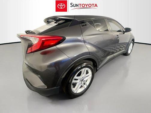 2021 Toyota C-HR XLE