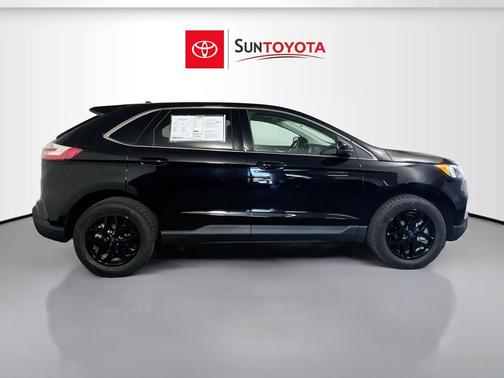 AGATE BLACK METALLIC 2022 Ford Edge SEL